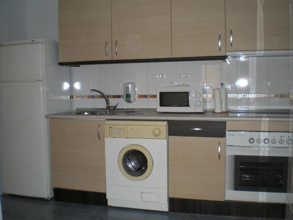 סרגוסה Apartamentos Turisticos Reyes Catolicos חדר תמונה