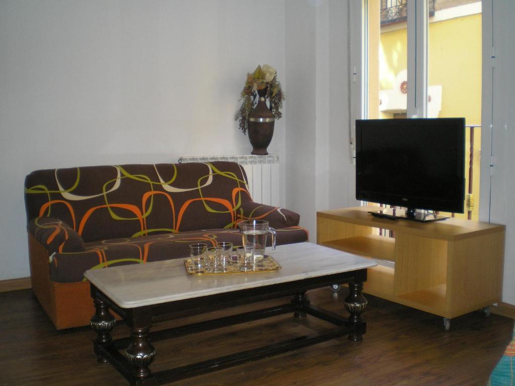 סרגוסה Apartamentos Turisticos Reyes Catolicos מראה חיצוני תמונה